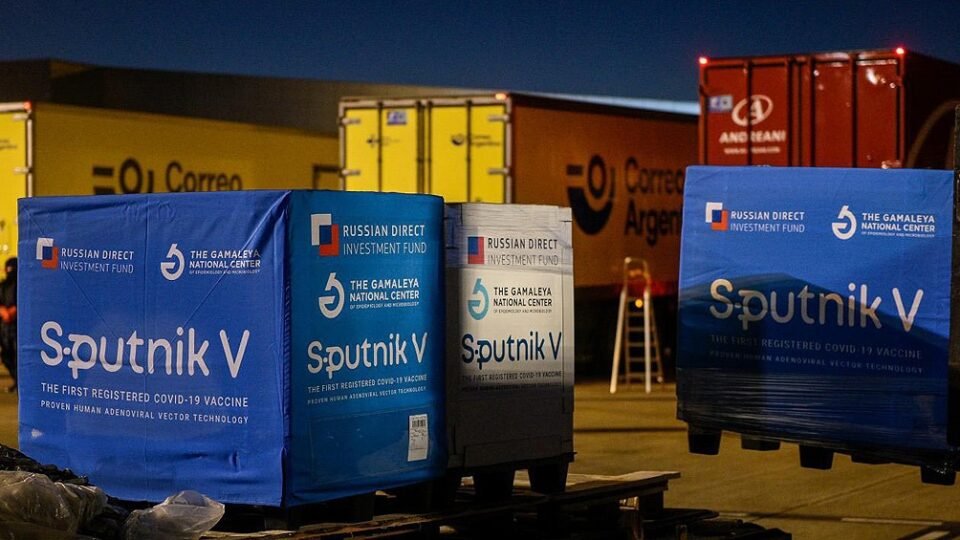 Llega esta noche un avión con más de 709 mil dosis de componente 1 y 2 de Sputnik V