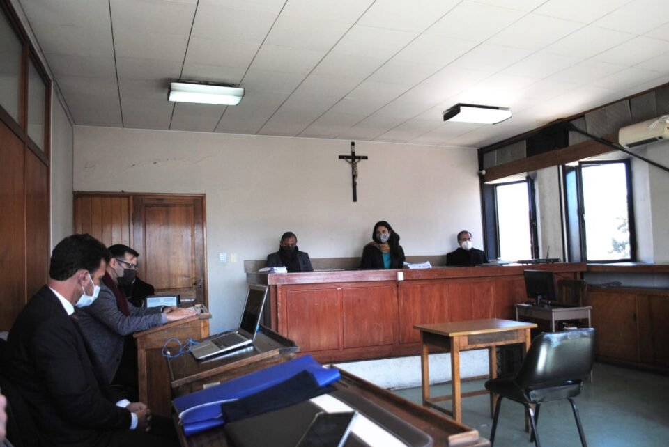 Condenan a 15 años de prisión a un hombre por abusar sexualmente de una adolescente con la que convivia