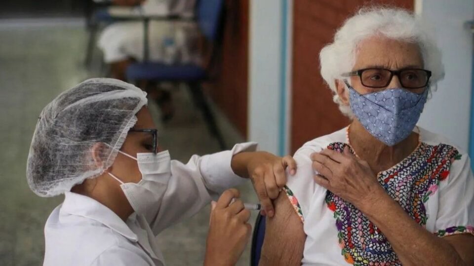 Jujuy comenzó a aplicar 2º dosis de Covishield y Synopharm