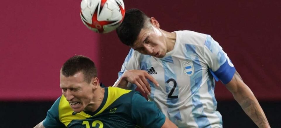 Argentina se estrelló en su debut contra Australia en el fútbol olímpico