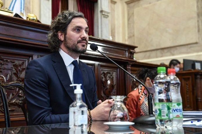 Santiago Cafiero anunció acuerdo con Moderna por vacunas pediátricas