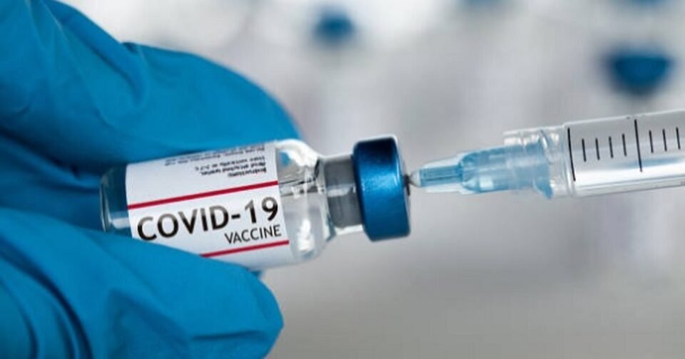 Las campañas con las que el mundo está combatiendo el miedo a la vacuna contra el Covid