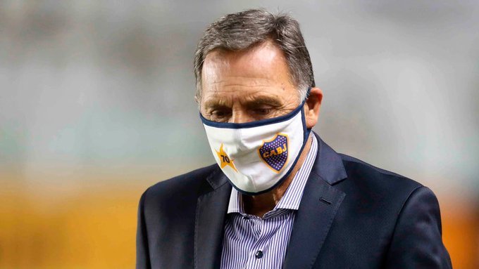 Russo pasó por Ezeiza para despedirse del plantel de Boca