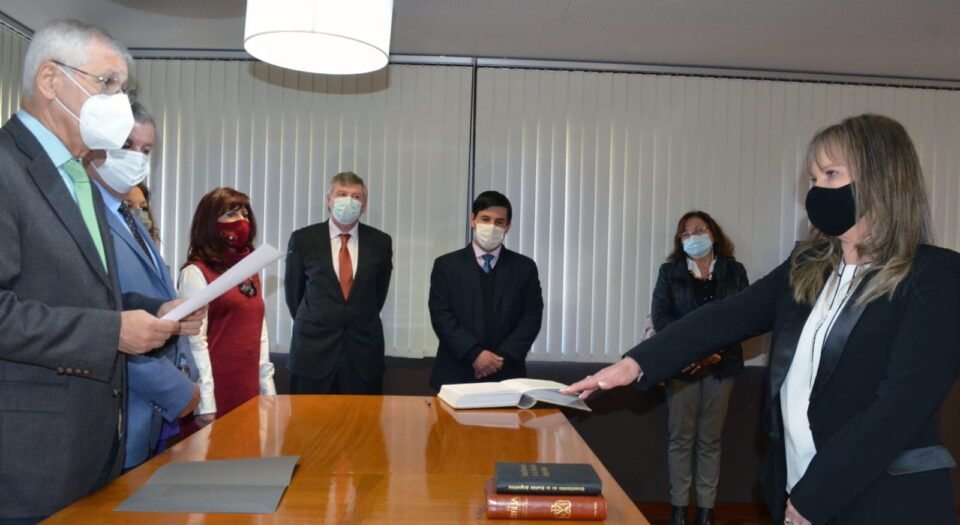 Asumieron 2 juezas en el Tribuna de Familia