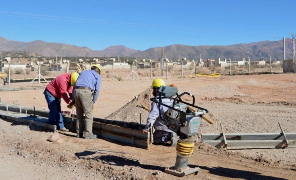 Avanzan con las obras para la nueva terminal de Humahuaca