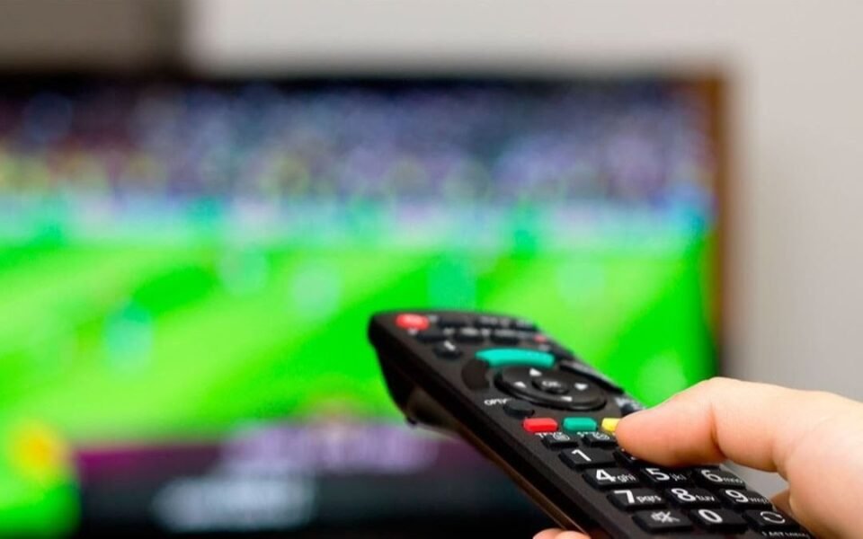 Para todos los gustos: fútbol, F1, TC, ciclismo y golf, la agenda deportiva de hoy para ver por la TV