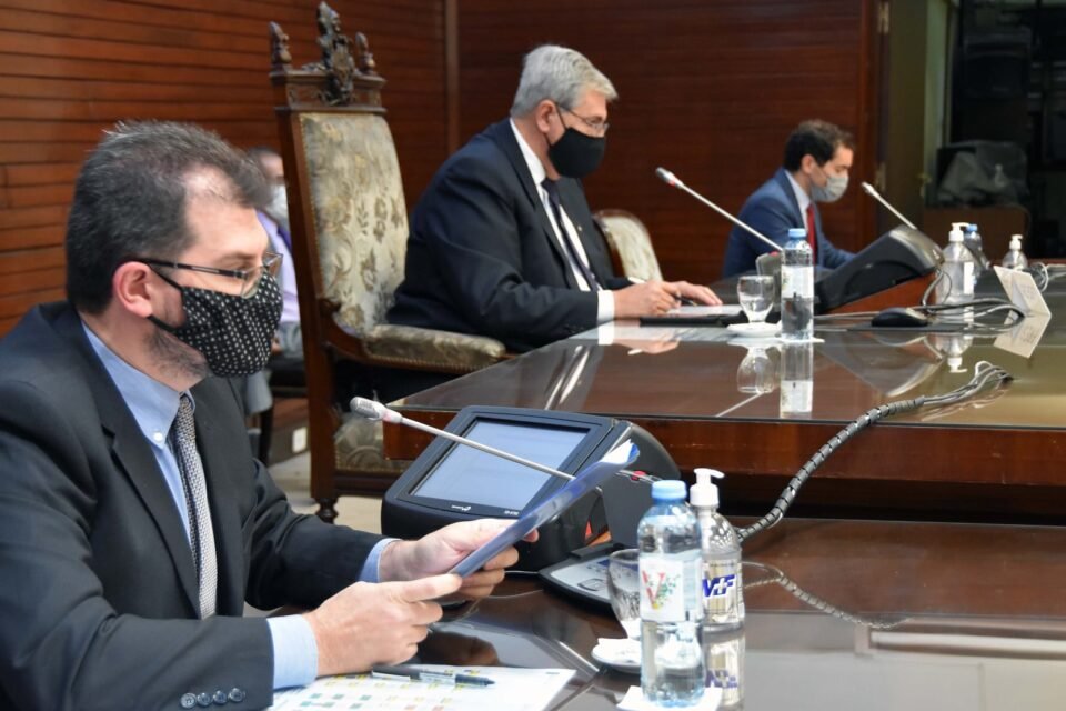 La Legislatura aprobó el retiro voluntario del personal del Banco de Desarrollo