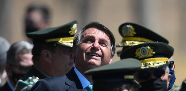 Bolsonaro amenaza con golpe de Estado a STF en un acto con miles de personas en Brasilia