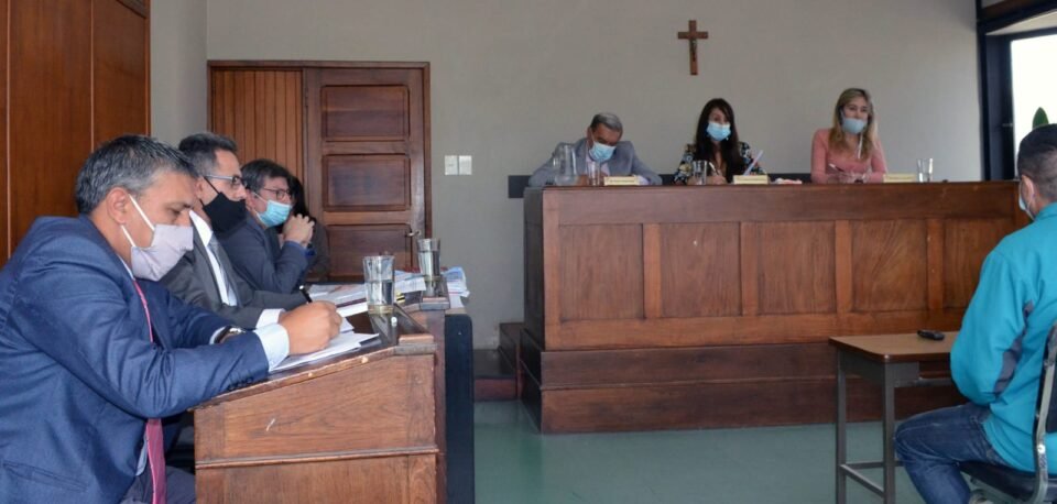 Condenan a 8 años de prisión a un hombre por abusar sexualmente de su hija