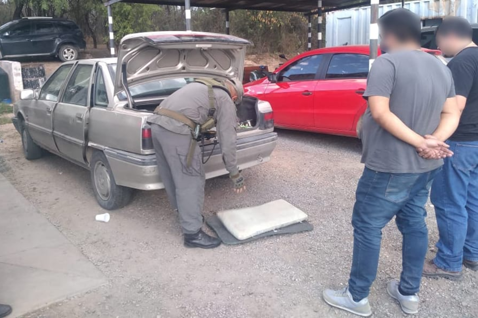Desbaratan una banda narco que operaba en Jujuy y Salta