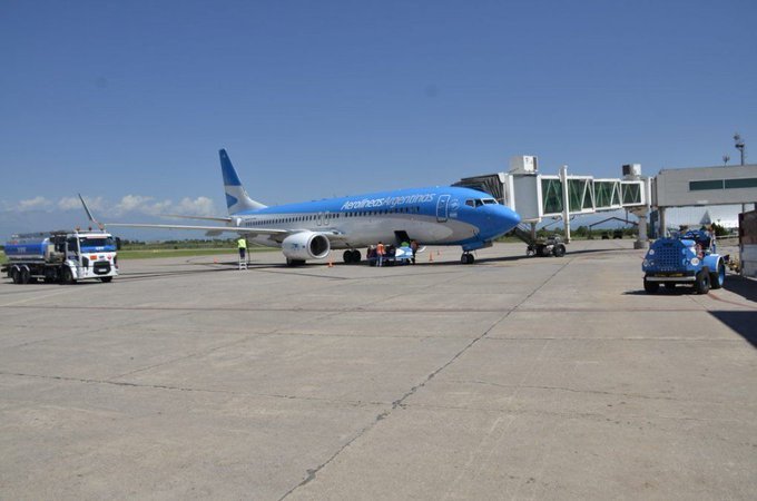 Aerolíneas Argentinas advirtió a sus usuarios sobre estafas vinculadas a cuentas falsas
