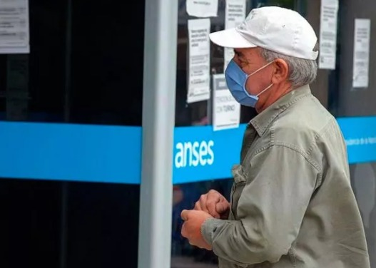 Oficializaron el aumento de las jubilaciones, subirán un 12,11% en diciembre