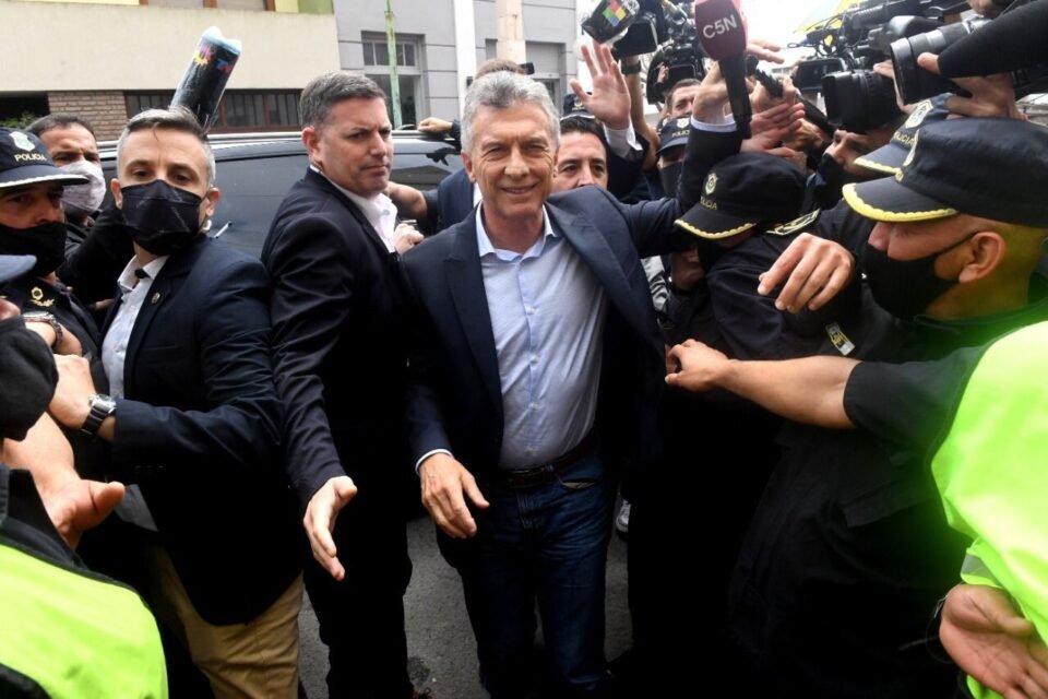 Macri presentó un escrito y pidió ser sobreseído