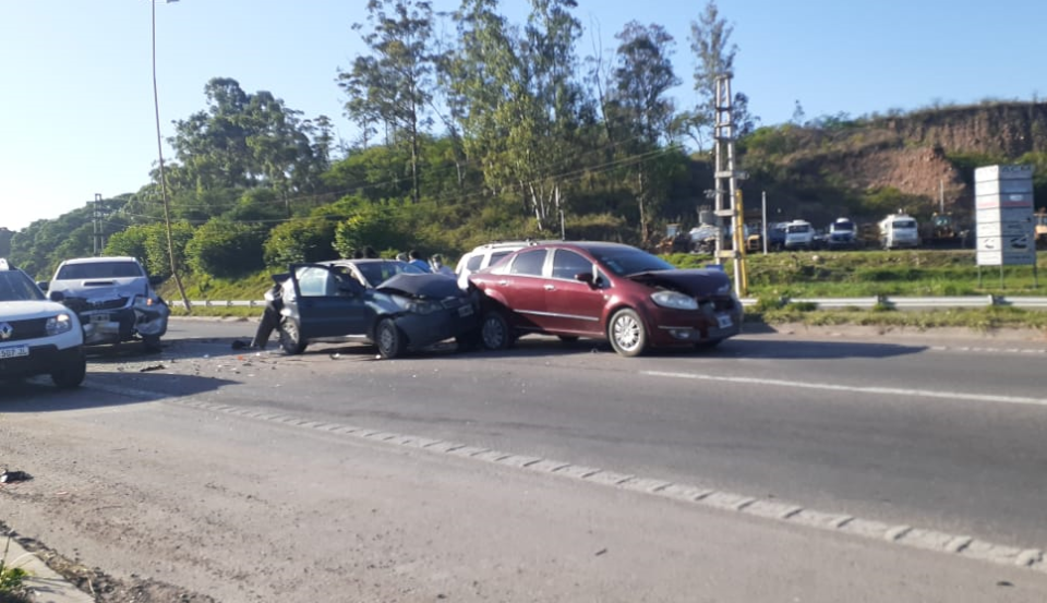 Terrible choque en cadena en la Ruta 66