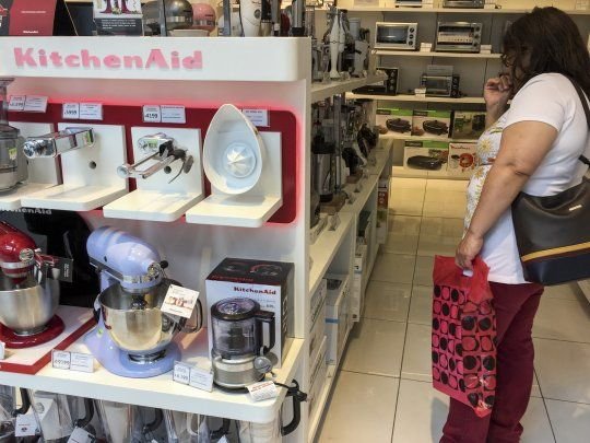 Las ventas minoristas registraron un alza del 9% interanual