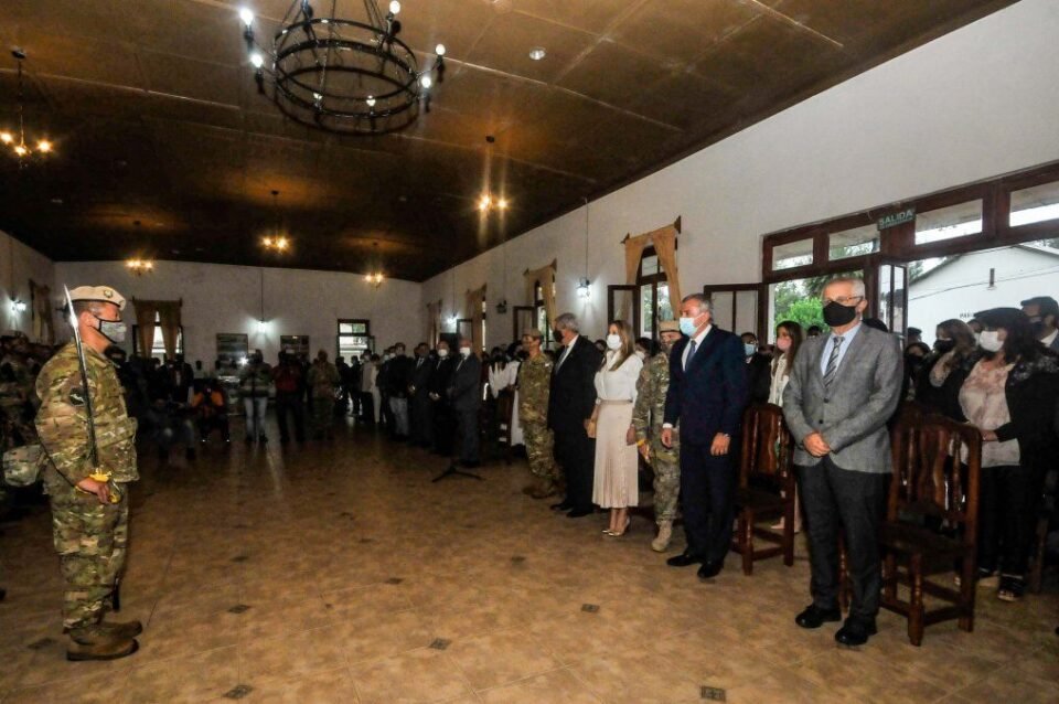 Se fue Aoki y asumió Abel Gimenez como jefe del Regimiento