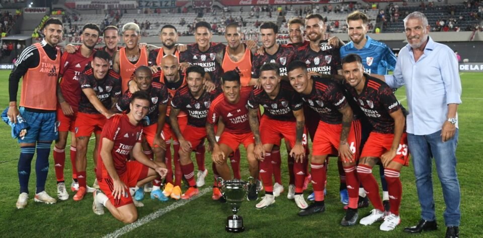 River goleó a Platense y se quedó con la Copa Ángel Labruna