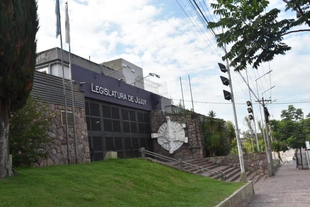 Reconocimiento de la Legislatura a Manuel Eduardo Arias