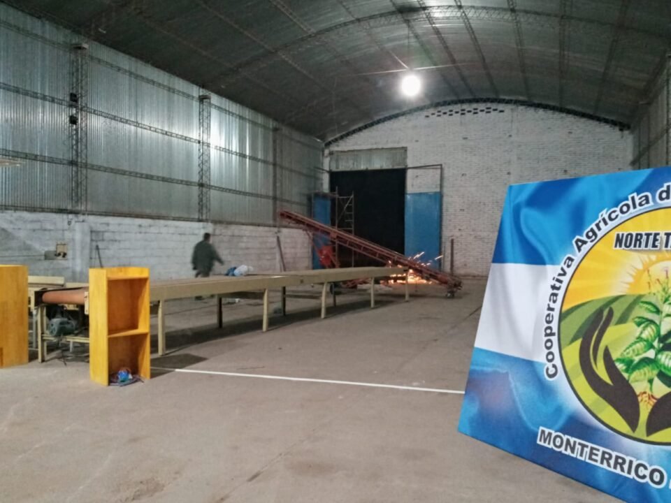 Cooperativa de pequeños productores tabacaleros denuncia atropellos del gobierno