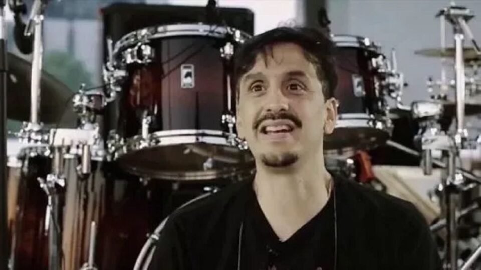 Murió Martín Carrizo, baterista del Indio Solari y hermano de Caramelito