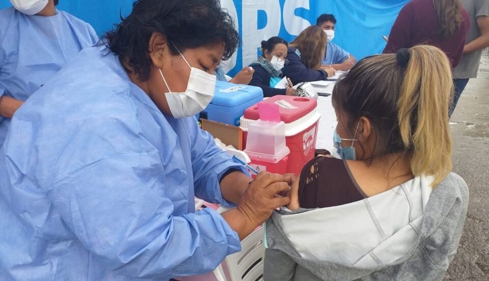 Más de 500 mil personas completaron el esquema de vacunación
