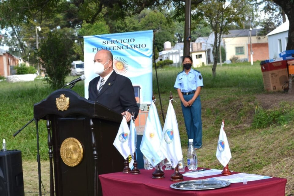 Capacitan al personal penitenciario para mejorar sus funciones