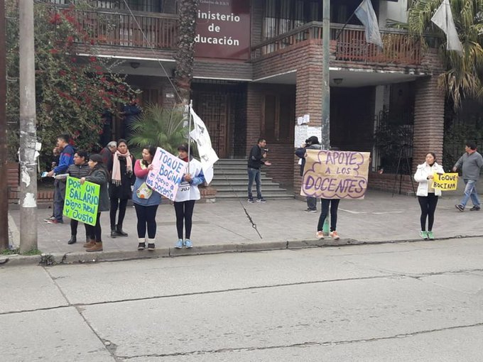 Sin aceptar el 19% de aumento, docentes autoconvocados analizan medidas