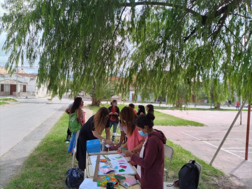 Concientizan sobre el cuidado de las escuelas a través del arte colaborativo