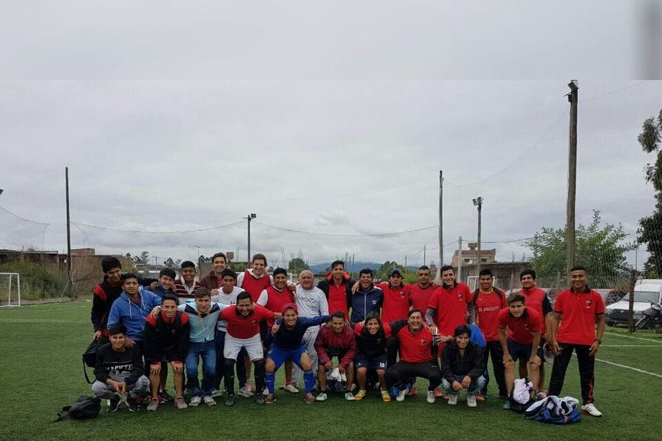 Deportivo Palermo fue elegido por Topper para reactivar el deporte barrial