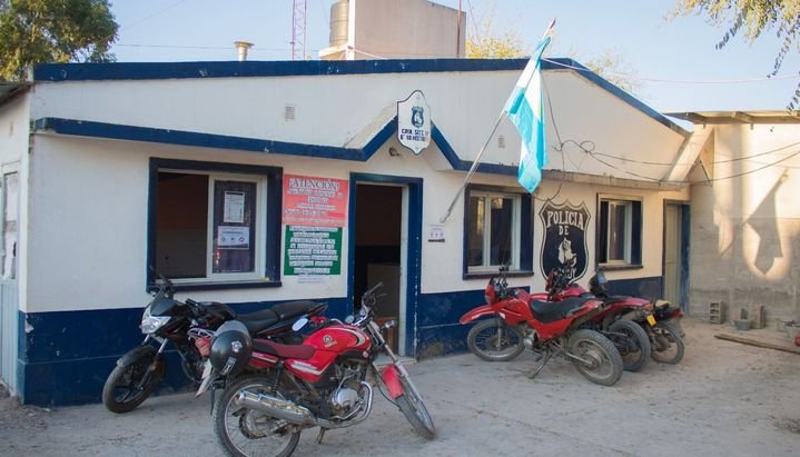 Investigan el robo del dinero de dos colegios