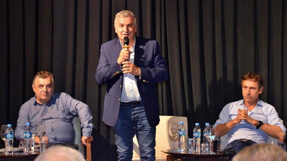 Gerardo Morales se arma y va al frente en la carrera electoral