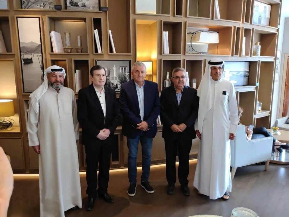 Morales se reunió con un grupo empresario de Dubái para traer inversiones