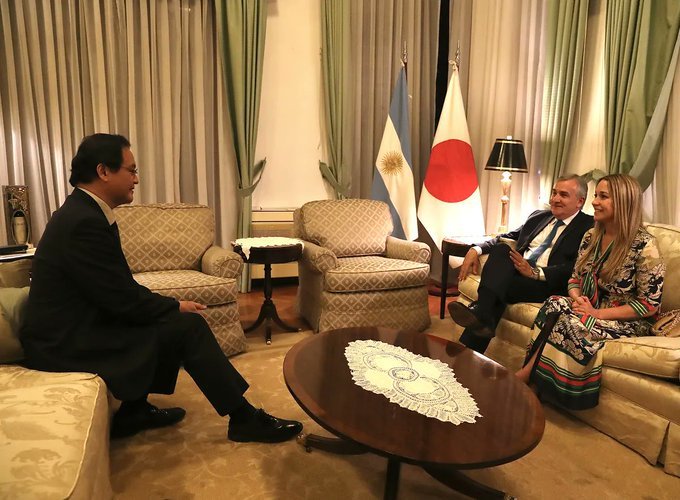 Morales visitó al Embajador de Japón
