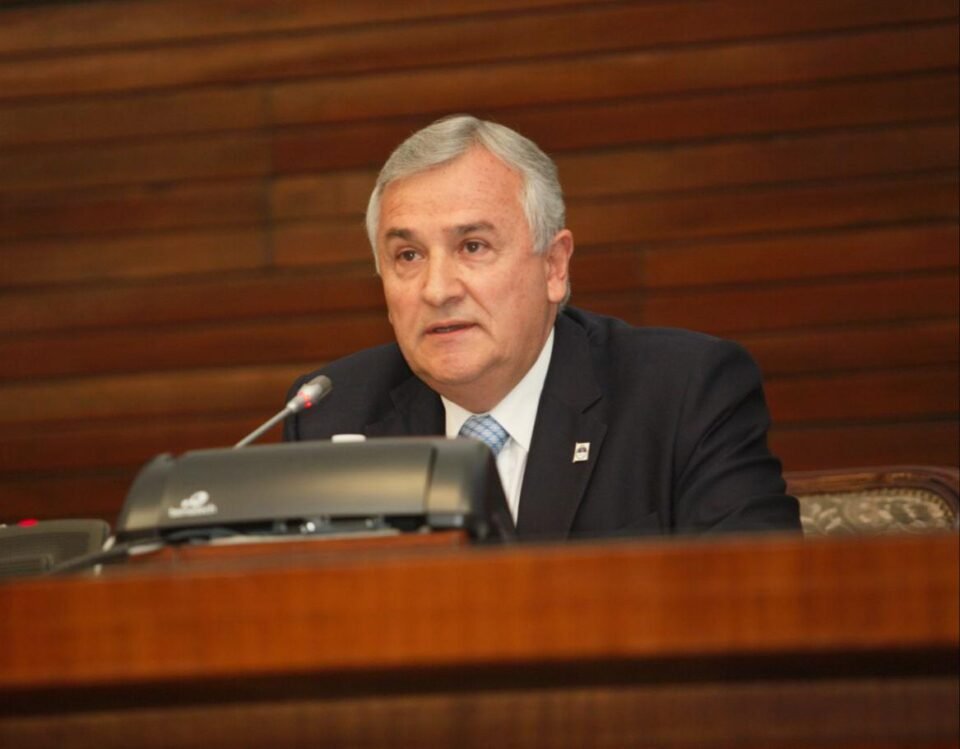 Morales anunció el pase a planta permanente de 6000 empleados públicos