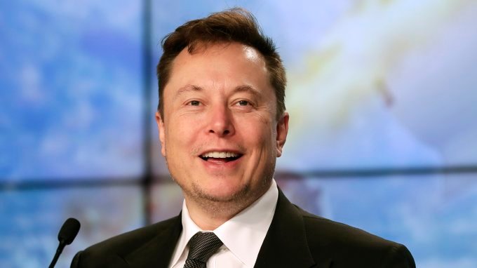 Elon Musk ofreció comprar Twitter y revolucionó el mercado