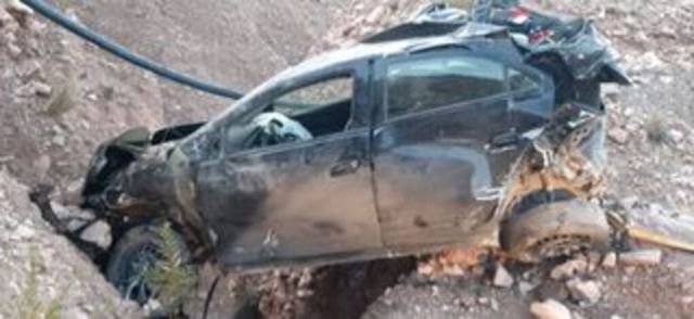 Un auto desbarrancó y murieron 2 turistas