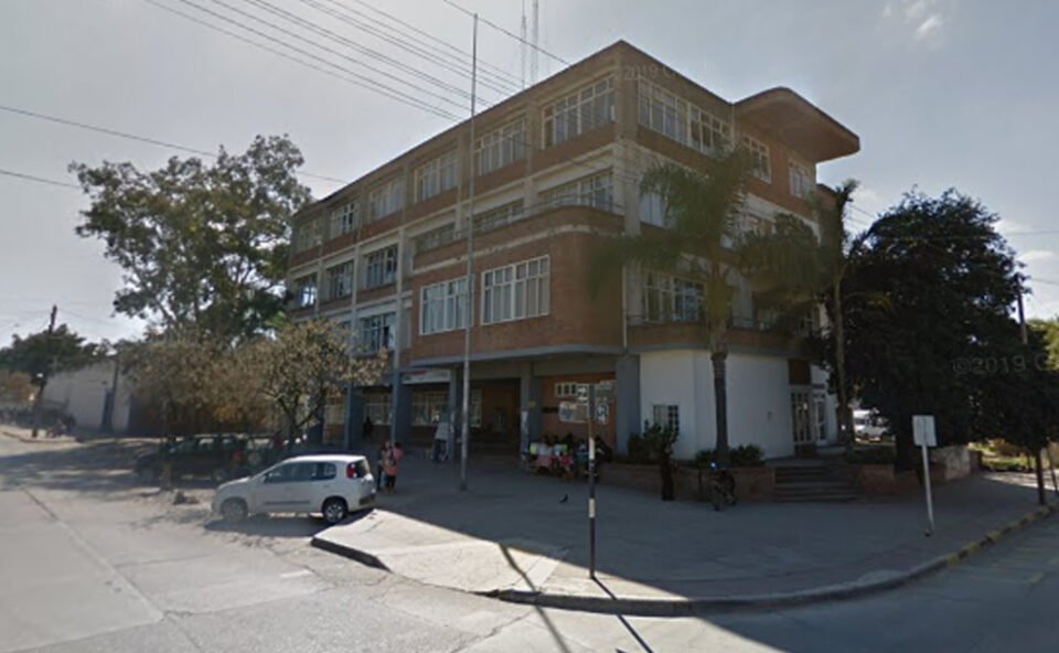 Advierten por inspectores «truchos» que realizan multas en capital