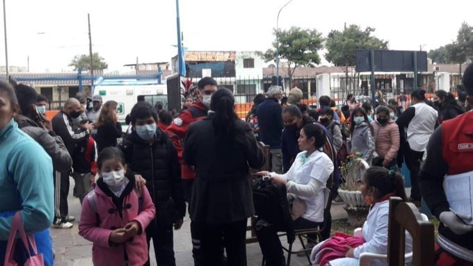 Docentes y alumnos fueron hospitalizados por intoxicación