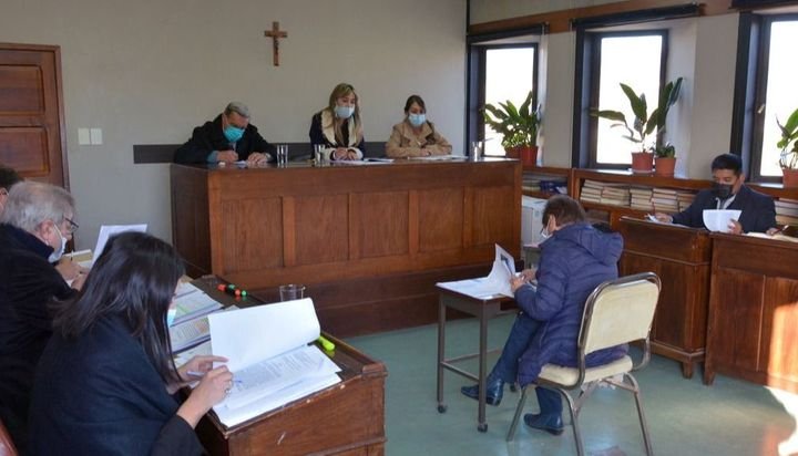 Lo condenaron a 9 años de prisión por abusar de una niña