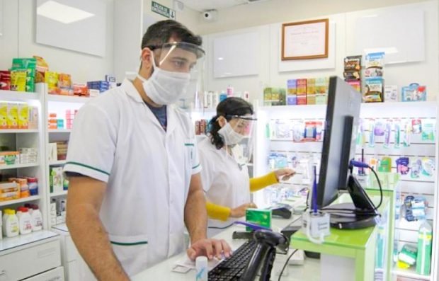 El Gobierno acordó con los Laboratorios congelar el precio de los medicamentos