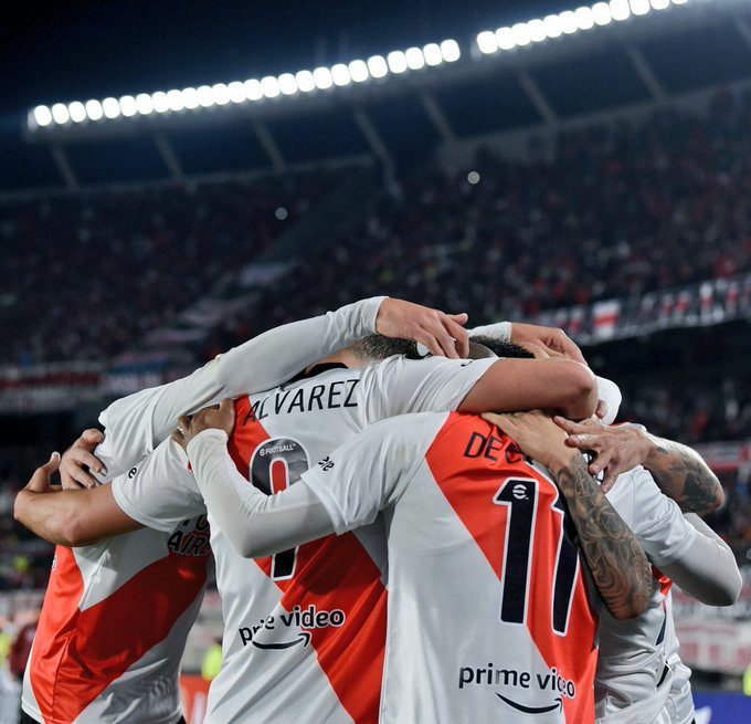 River y Vélez definen el pase a los Cuartos de Final