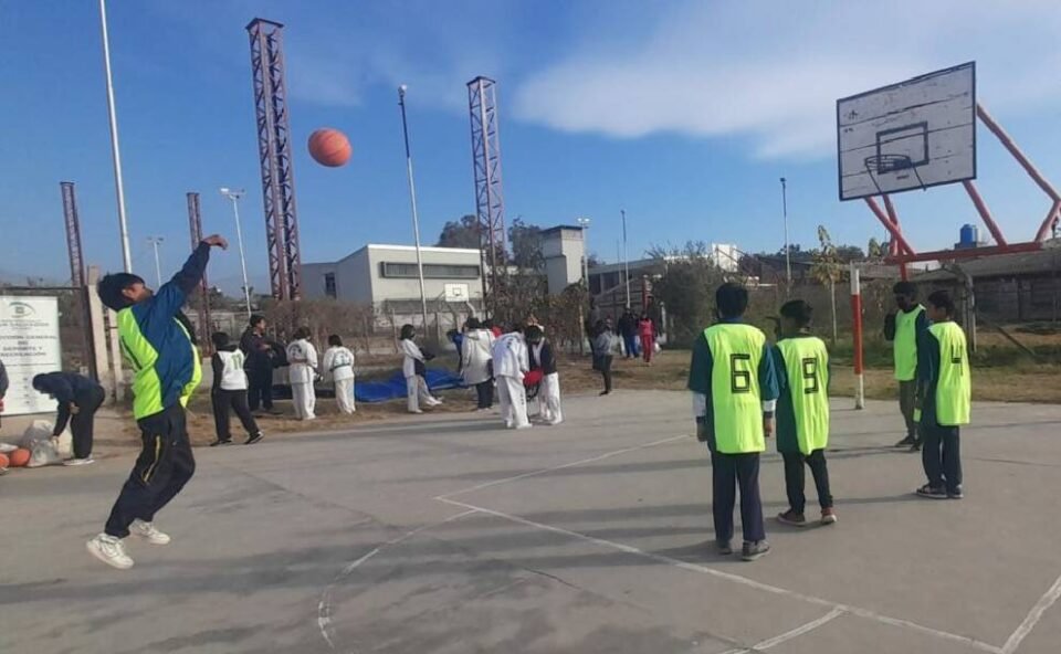 Más de 600 niños participaron de una Jornada de Deporte Inclusivo