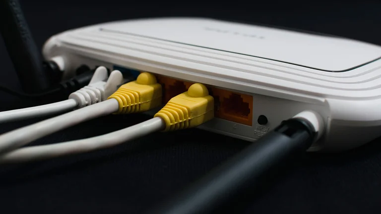 Detectan una falla que compromete a routers de Latinoamérica