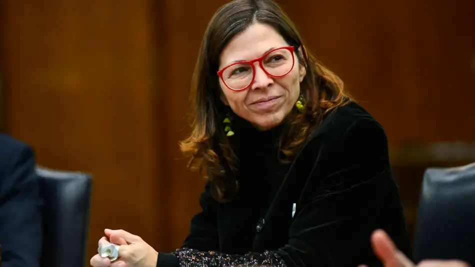 Batakis busca el poder total en el Banco Nación