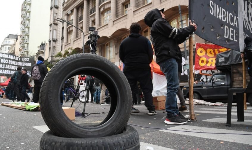 Falta de neumáticos en Argentina