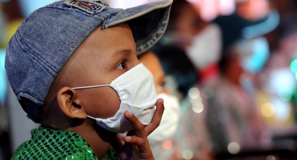 COVID; Mas de 10 millones de niños en todo el mundo perdieron uno o ambos padres