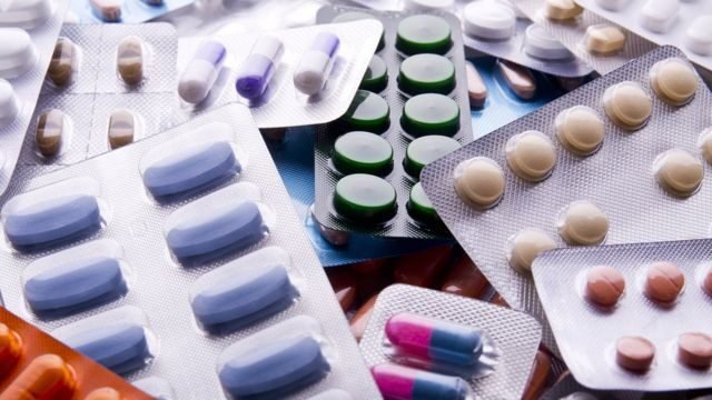 Gobierno y Laboratorios acuerdan precios de Fármacos.