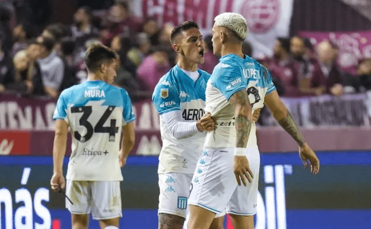 Racing ganó y es único puntero