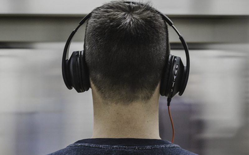 Pérdida de audición por usar los auriculares
