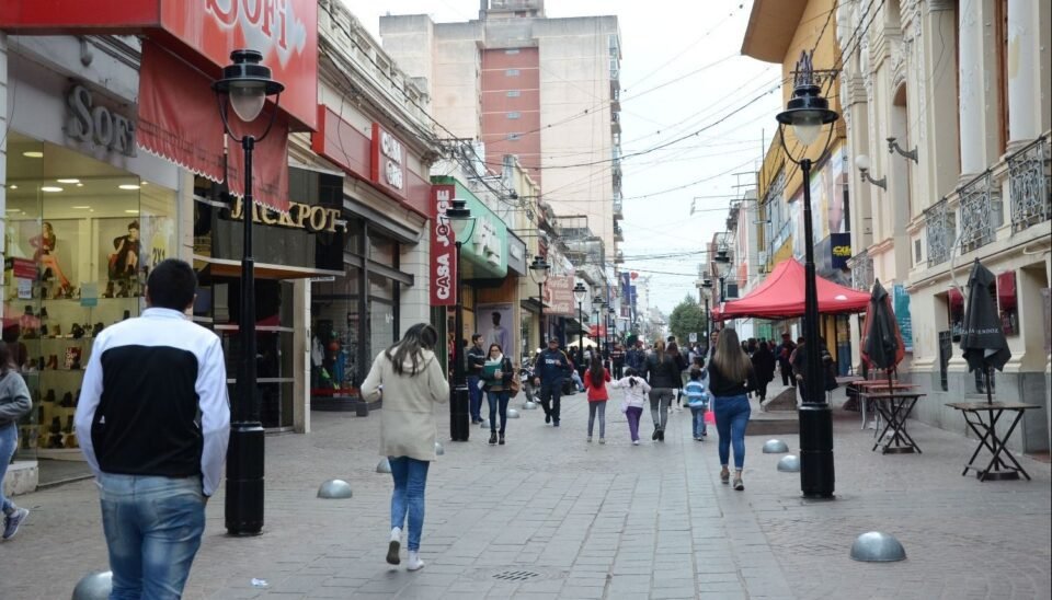 Funcionamiento de los Comercios Jujeños durante el fin de semana largo.